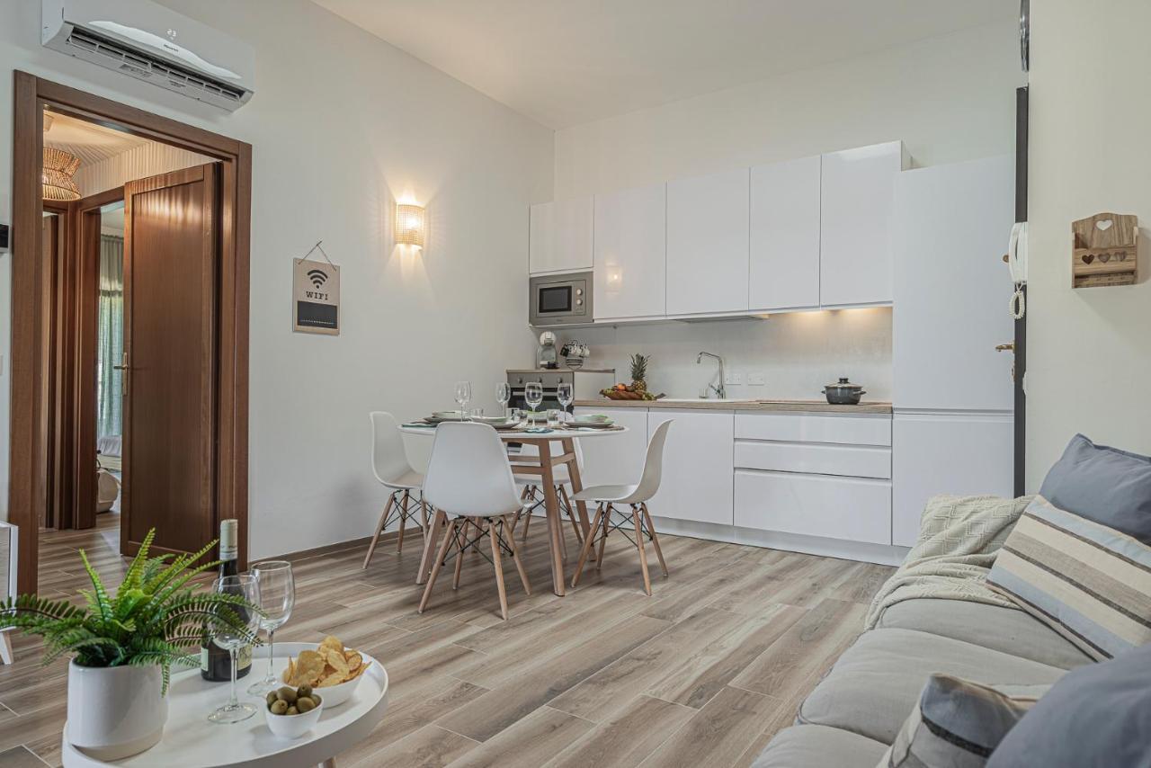 Dolce Vita Family Apartment 시르미오네 외부 사진